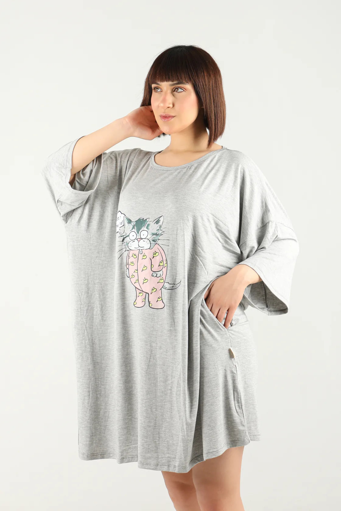 Cat in pajams